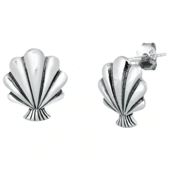 925 Sterling Silver Sea Shell Earring Studs - Picture 1 of 6